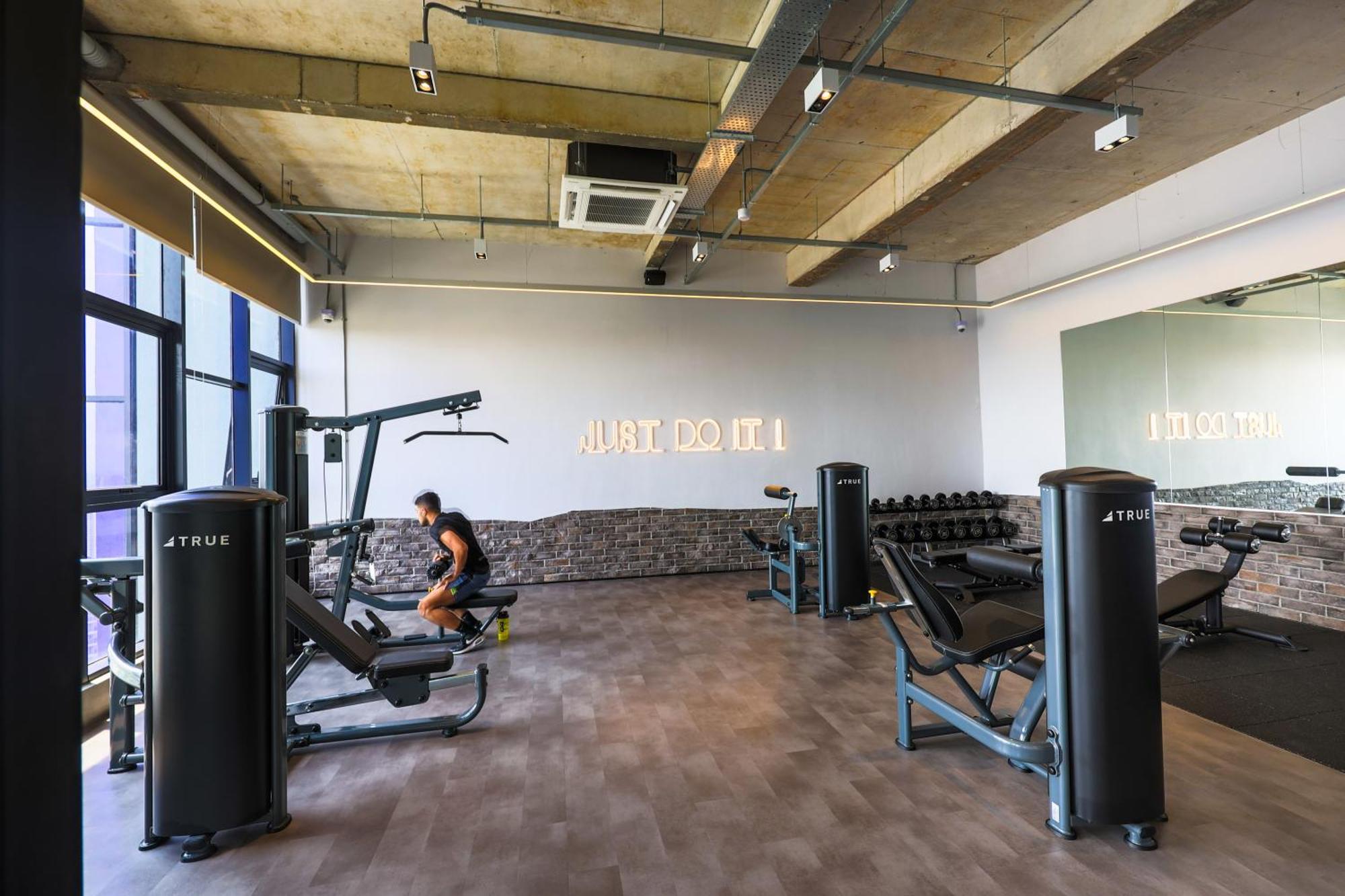 Millerz Square By Mykey Lejlighed Kuala Lumpur Eksteriør billede The gym at the University of Roehampton
