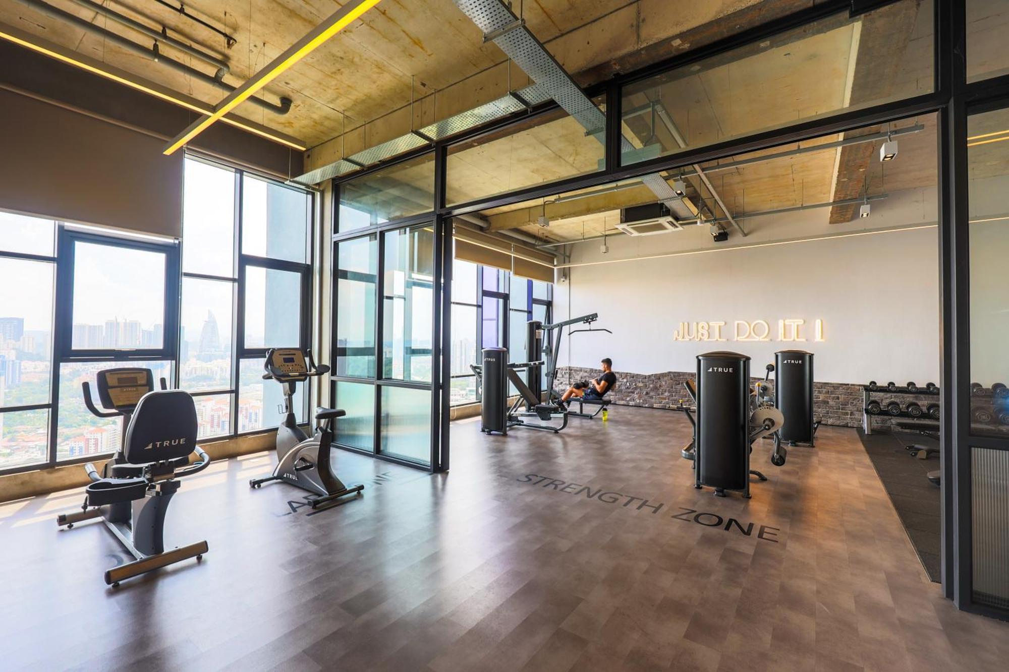 Millerz Square By Mykey Lejlighed Kuala Lumpur Eksteriør billede The gym at the 100th floor