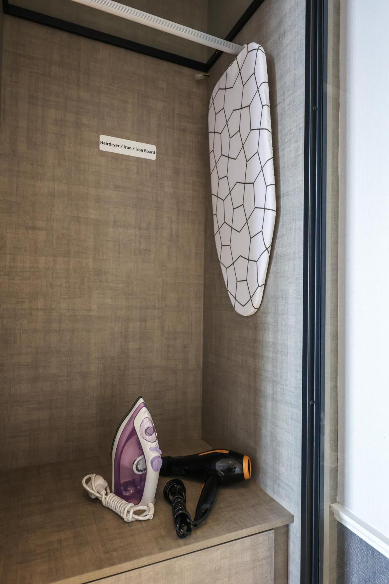 Millerz Square By Mykey Lejlighed Kuala Lumpur Eksteriør billede A refrigerator with a built-in ironing board