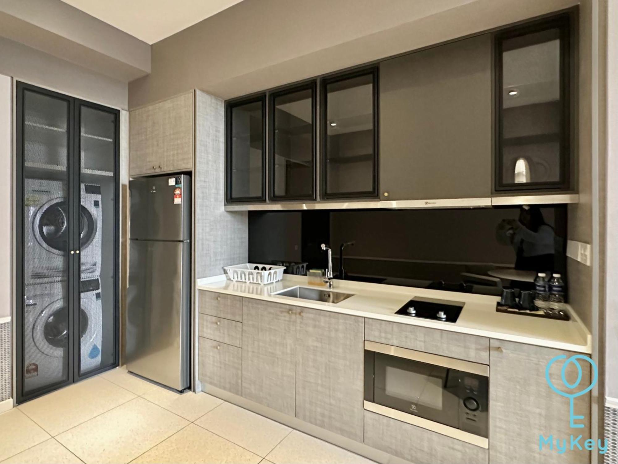 Millerz Square By Mykey Lejlighed Kuala Lumpur Eksteriør billede A wet kitchen in a condominium in Malaysia.